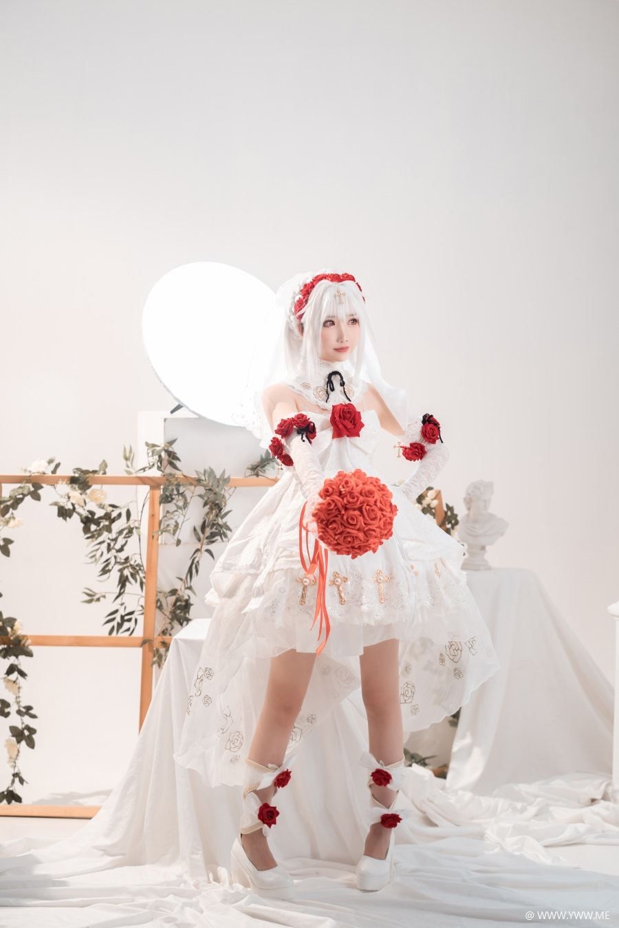 可爱人气Coser面饼仙儿 – 德丽莎婚纱-像素点
