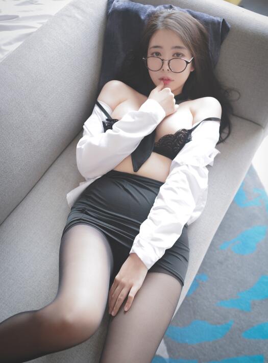 [PURE MEDIA] VOL.038 – Hongsi (홍시)