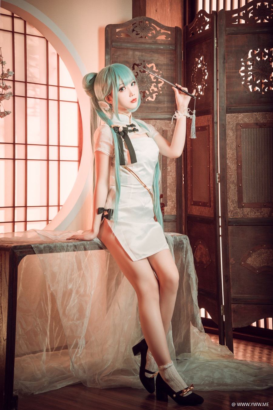 可爱人气Coser面饼仙儿 – 初音旗袍-像素点