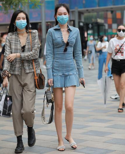 四九城嘎子街拍作品 – 长腿小姐姐 写真+视频