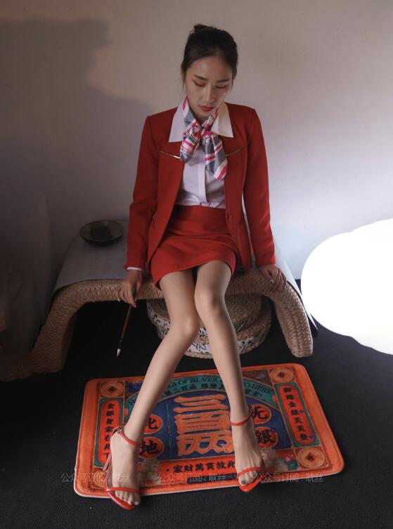 [IESS异思趣向] 2021.04.09 丝享家 765：美子《红衣领班》