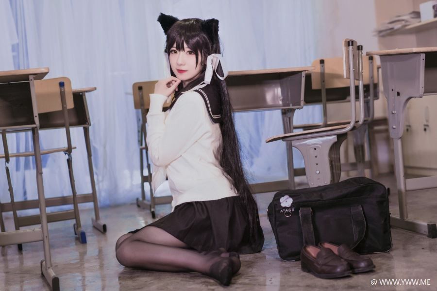 COS博主@弥音音ww 爱宕制服-像素点