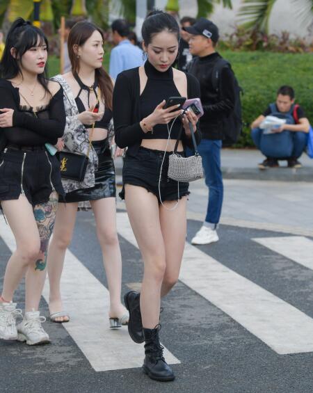 视觉冲击作品 性感热裤，长腿美人 写真