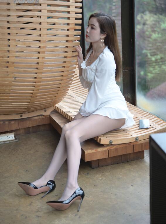 [IESS异思趣向] 一千零一夜 197 Lucy《我的表妹1》