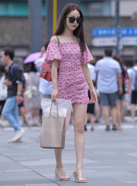 摄神街拍作品 – 好羡慕啊，这个辣妈真的好 写真