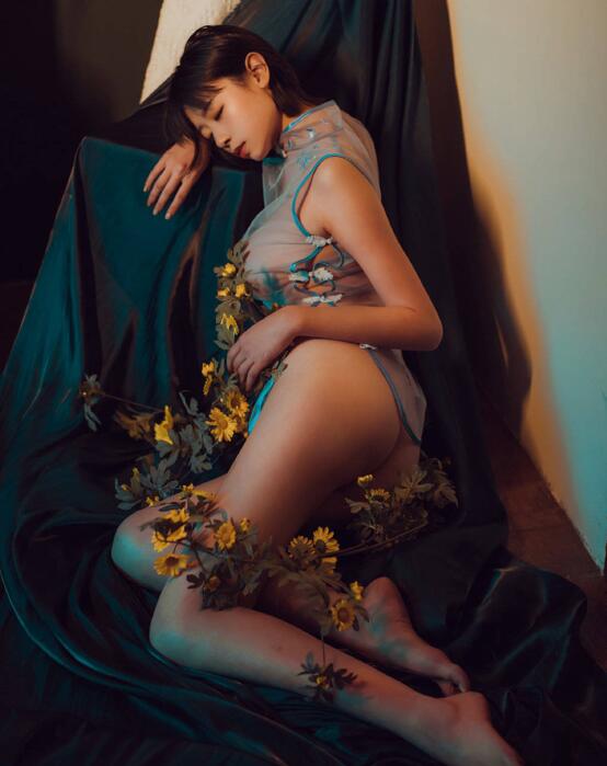 奈汐酱nice – 小雏菊