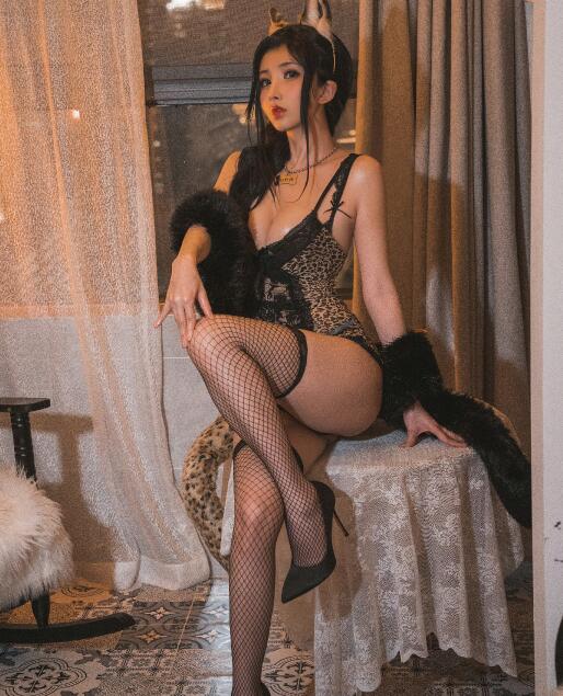 知名动漫Coser@rioko凉凉子 豹子女士的秘密约会