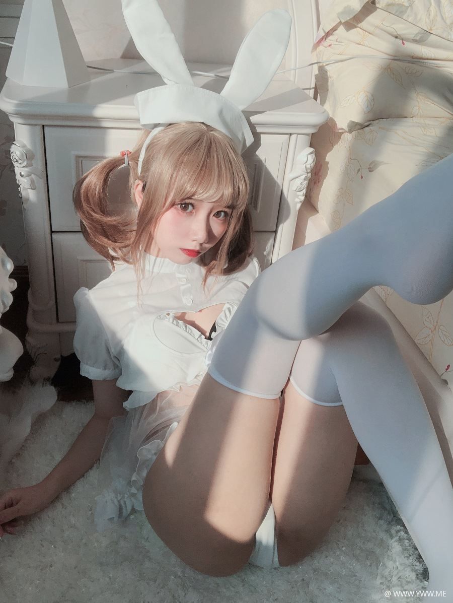 二次元coser@果咩酱w – 兔子护士-像素点