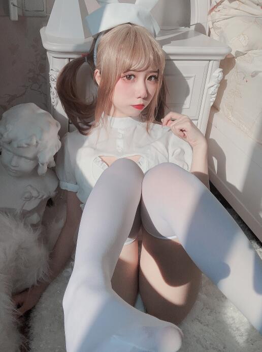 二次元coser@果咩酱w – 兔子护士