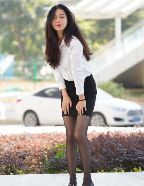 影行者街拍作品 – OL范黑丝有点感觉 写真+视频