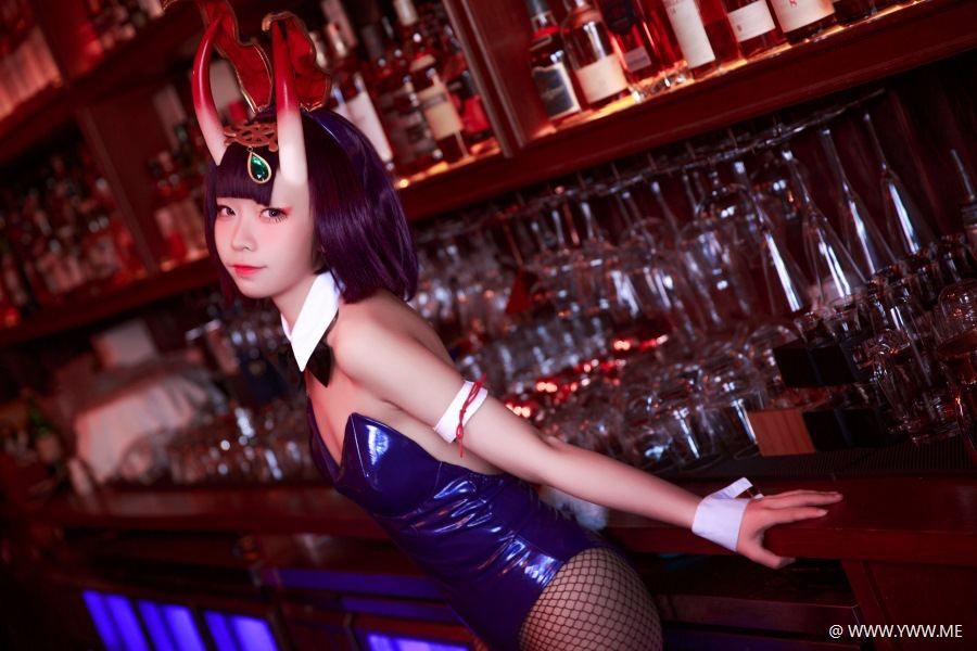 G44不会受伤 – 酒吞兔女郎-像素点