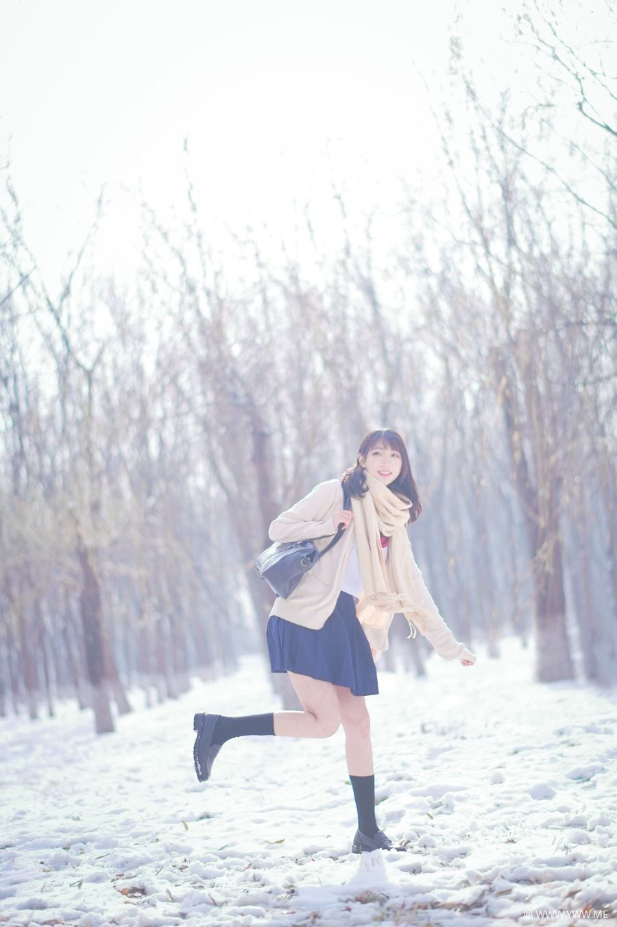 微博小姐姐 @周叽是可爱兔兔 雪景jk-像素点