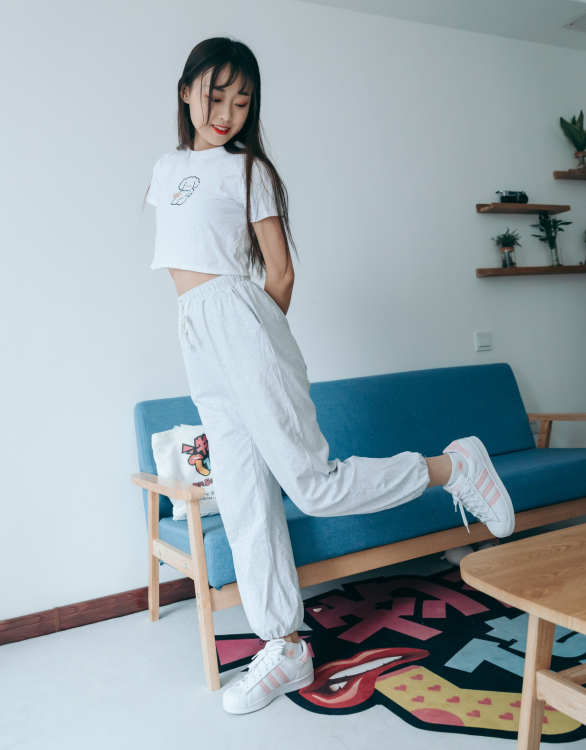 物恋传媒 NO.747 喵喵-春雨里