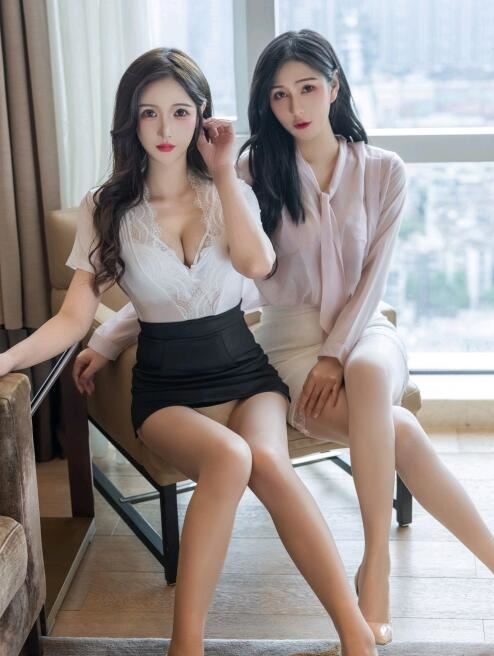 [IMISS爱蜜社] 2021.08.19 VOL.625 Lavinia肉肉 丝袜美腿