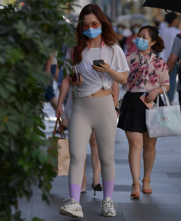 视觉冲击作品 浅灰色瑜伽女孩 写真