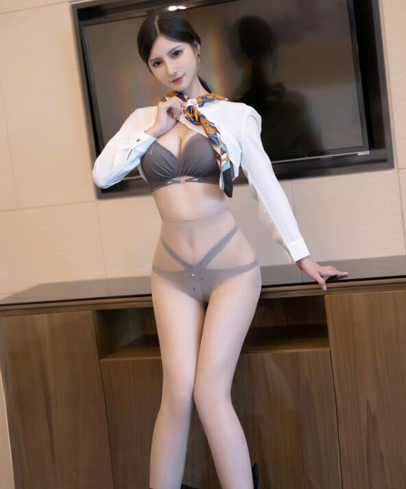 [XiuRen秀人网] 2021.09.09 No.3921 小蛮妖Yummy
