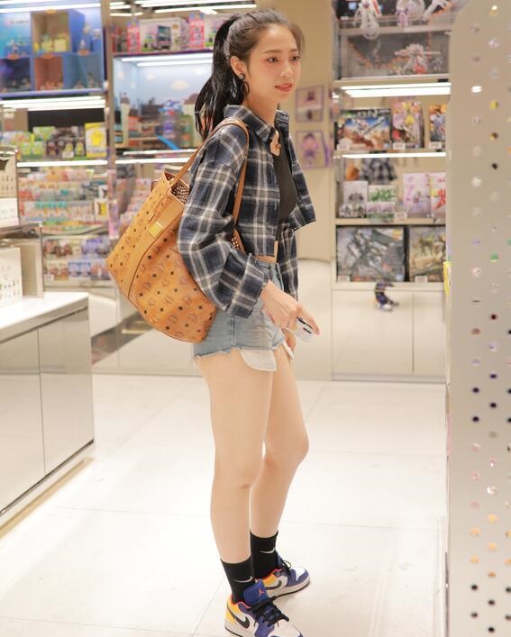 Kaine作品 爱笑的女孩 写真+视频