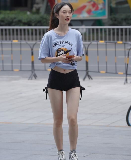 Kaine作品 攀岩的热裤美女 写真+视频