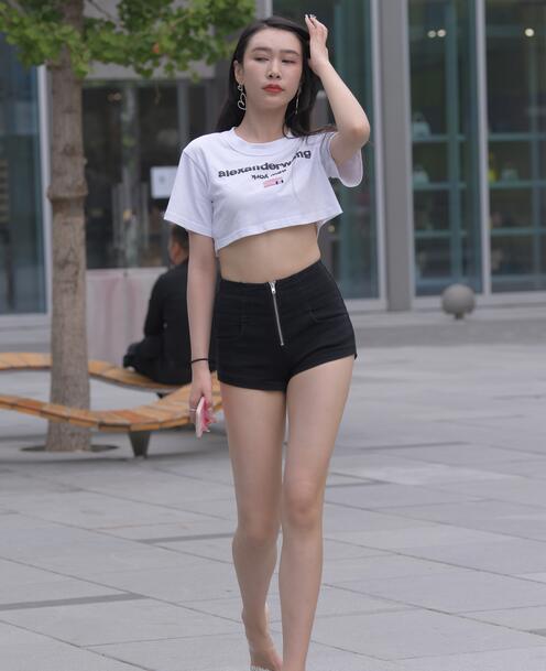 一始作品 黑色热裤美腿美女 写真+视频