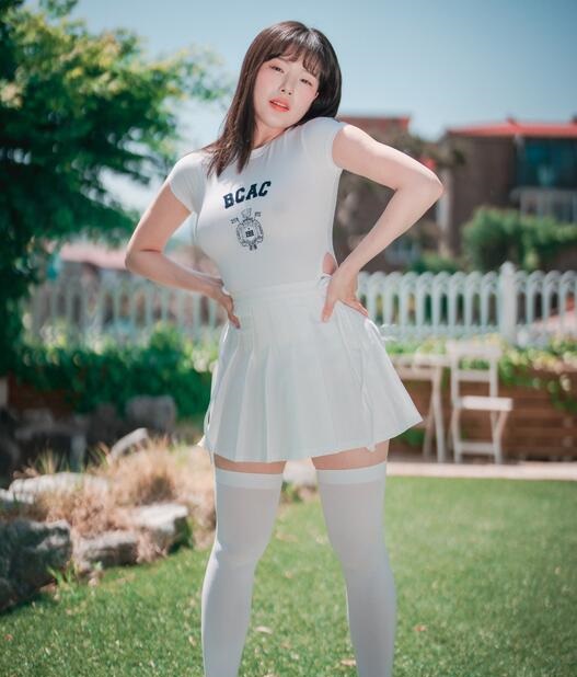 [DJAWA] Pia – Classic Athletic Girl