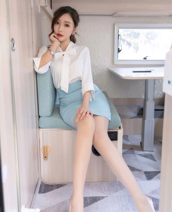 [XIAOYU语画界] 2021.10.19 VOL.635 王馨瑶yanni 丝袜 美腿