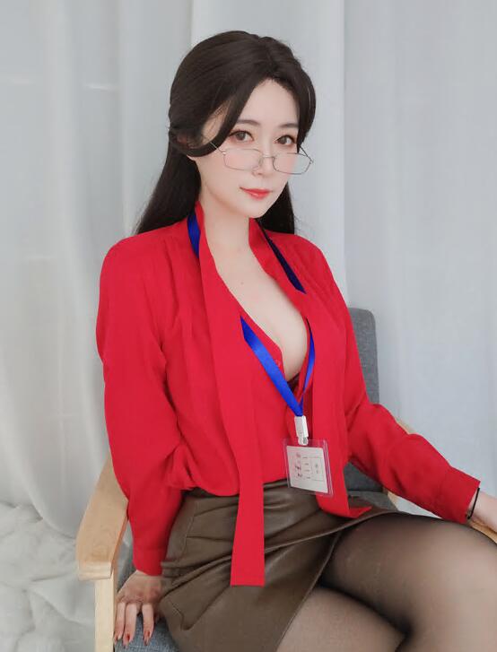 人气动漫Coser@白银81 新上任上司