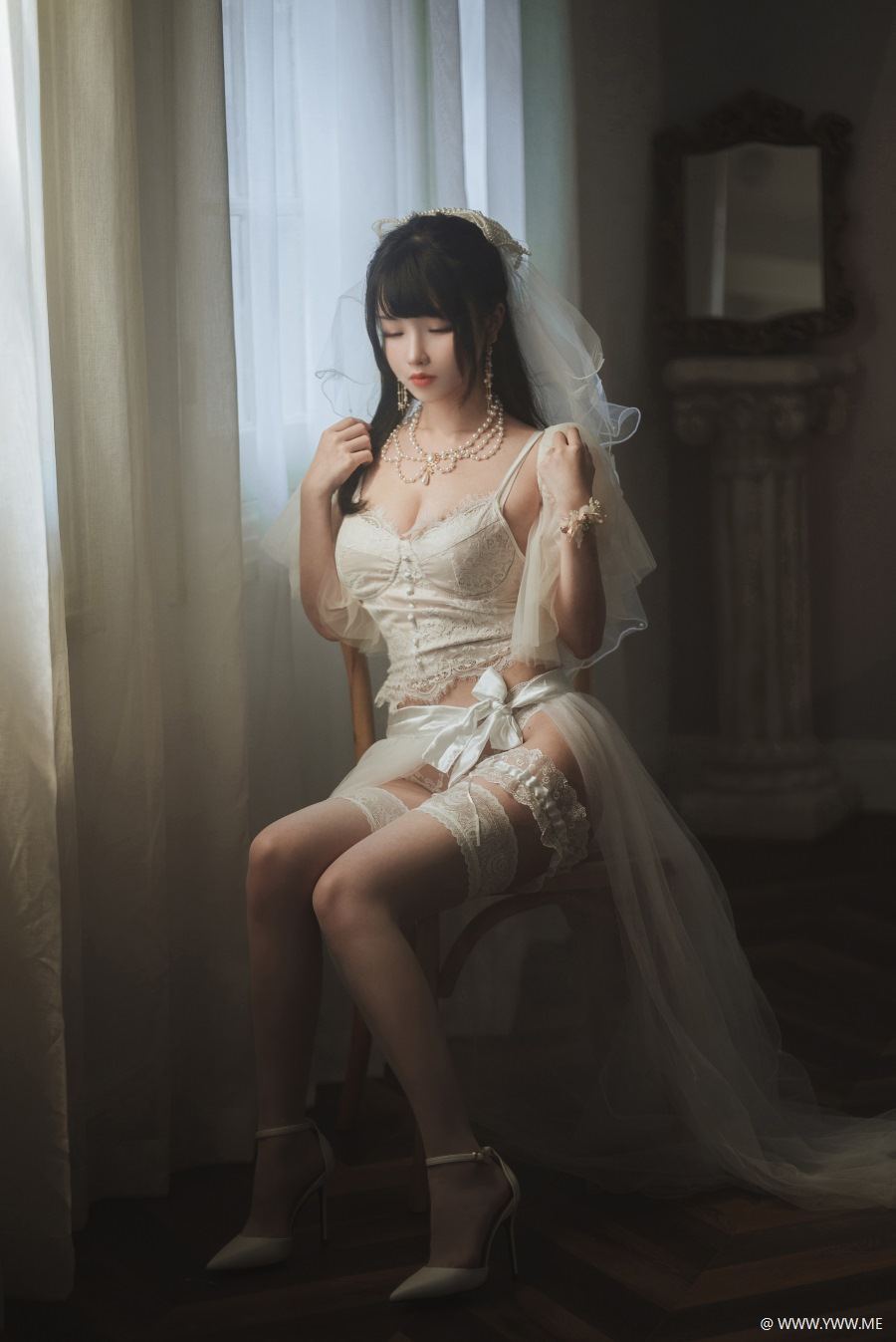 知名动漫Coser@rioko凉凉子 透明婚纱-像素点