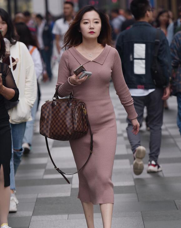 精选街拍 – 包臀裙美女4