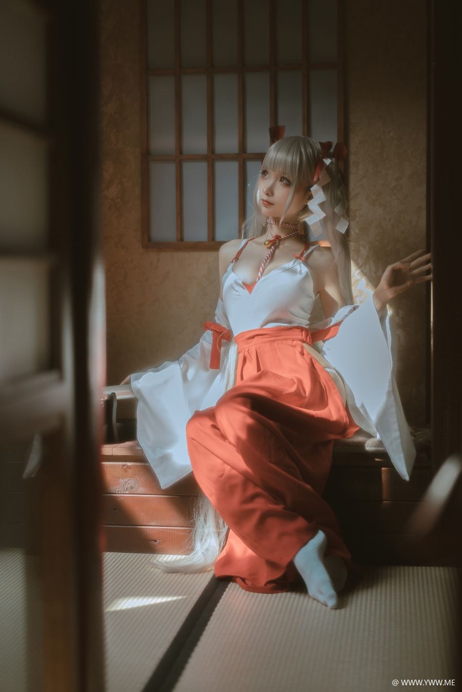 知名Coser@蠢沫沫 可畏 巫女-像素点