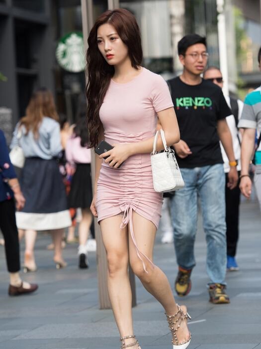 精选街拍 – 连衣裙美女1