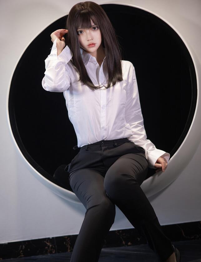 COS美女 疯猫ss – 职业OL