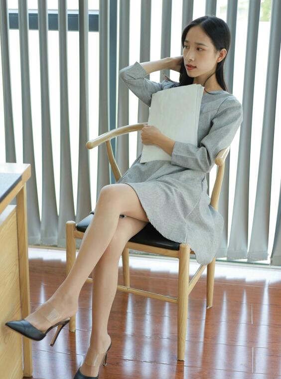 [IESS异思趣向] 2021.10.18 丝享家 951：美子《听话的女秘书》