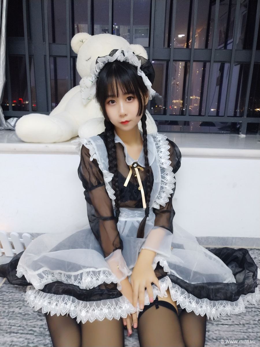 萌芽儿o0 – 透明女仆自拍-像素点