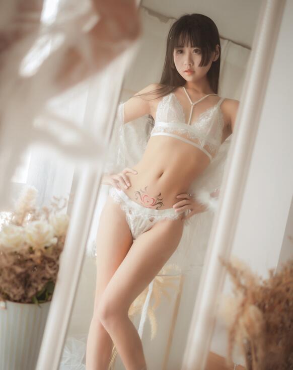 萌芽儿o0 – 毛绒内衣