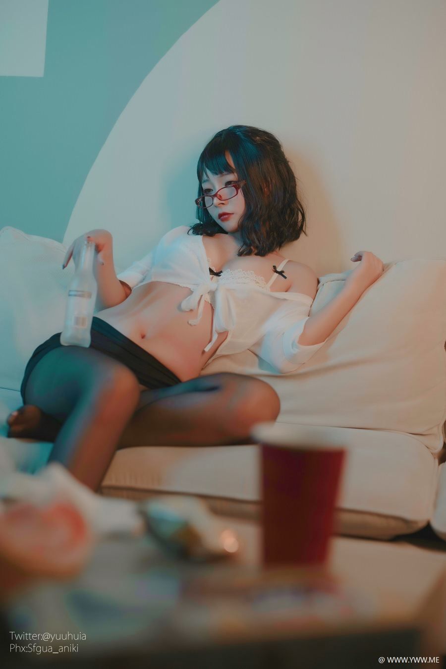 yuuhui玉汇 – 宿醉-像素点