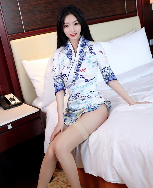 [MFStar模范学院] 2022.03.07 VOL.556 韩好甜 美腿制服