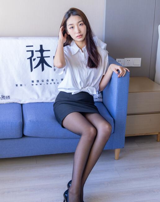 [BoBoSocks袜啵啵] NO.049 果果-OL制服、高跟鞋、黑丝（花絮版）