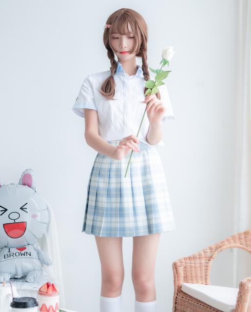 西瓜少女 – 民宿私房淡蓝JK