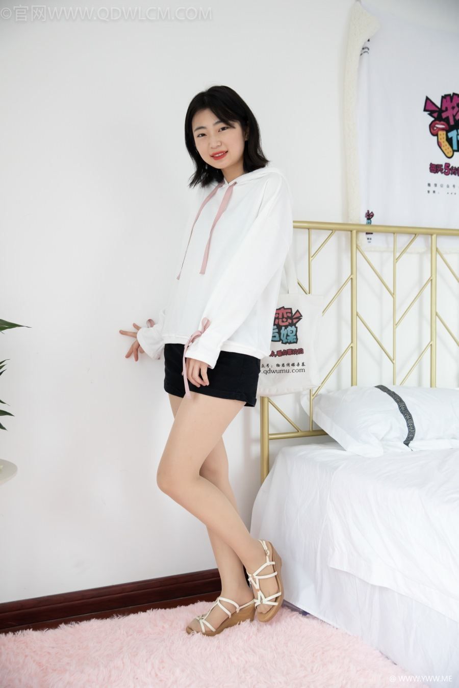 物恋传媒 NO.1020 小凌-甜美的回忆-像素点