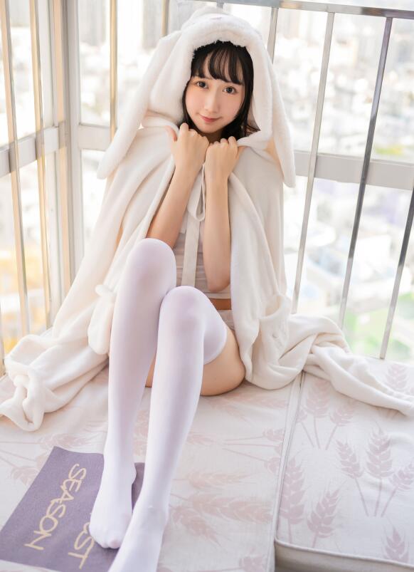 萌系小姐姐木绵绵OwO – 浴巾兔子