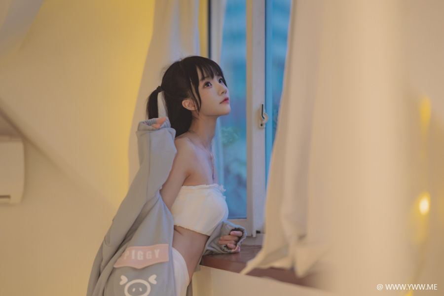 萝莉风COS 桜桃喵 – 碎星-像素点