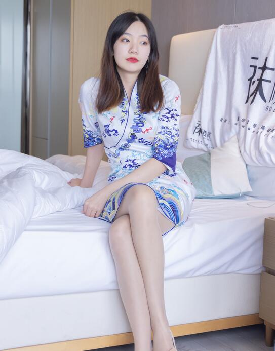 [BoBoSocks袜啵啵] NO.082 小甜豆-旗袍、皮底鞋、高跟鞋、肉丝（花絮版）