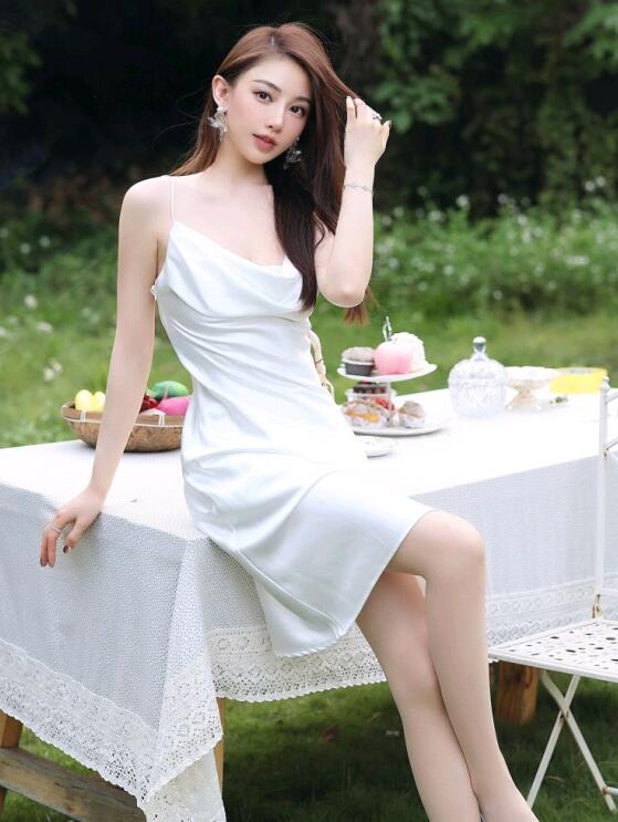 [IMISS爱蜜社] 2022.05.17 VOL.682 Lynn刘奕宁 户外美腿