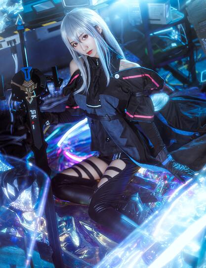 萌系小姐姐木绵绵OwO – 斯卡蒂COS