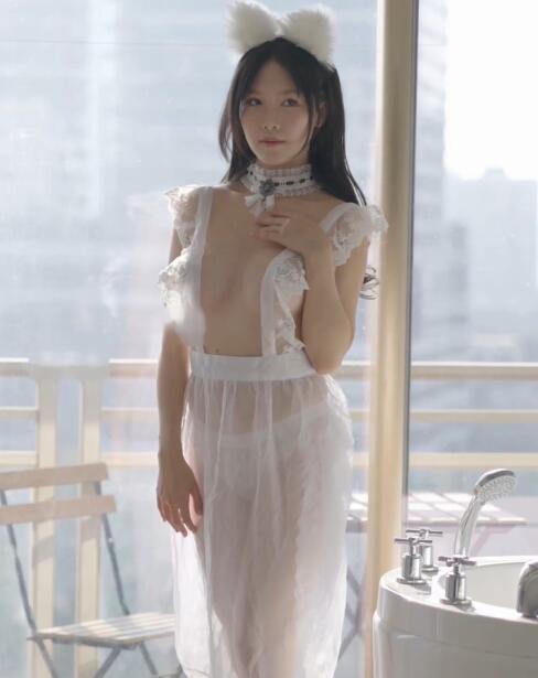 微博人气Coser@抖娘-利世 定制视频 空气女仆