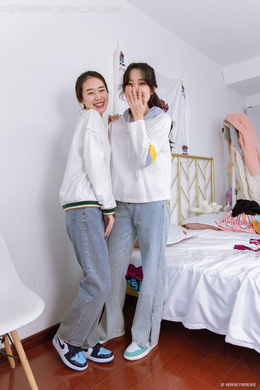 物恋传媒 NO.1142 菜菜&小敏-双生花-像素点