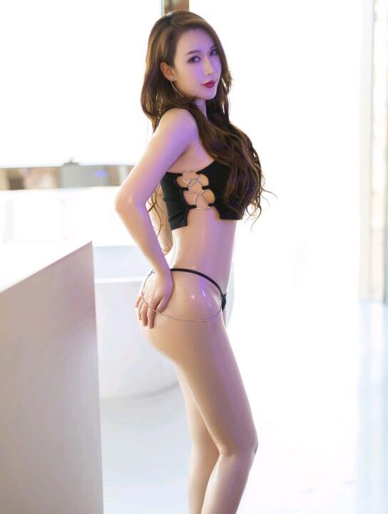 [YOUMI尤蜜荟] 2022.05.26 VOL.795 尤妮丝Egg 美臀高跟鞋