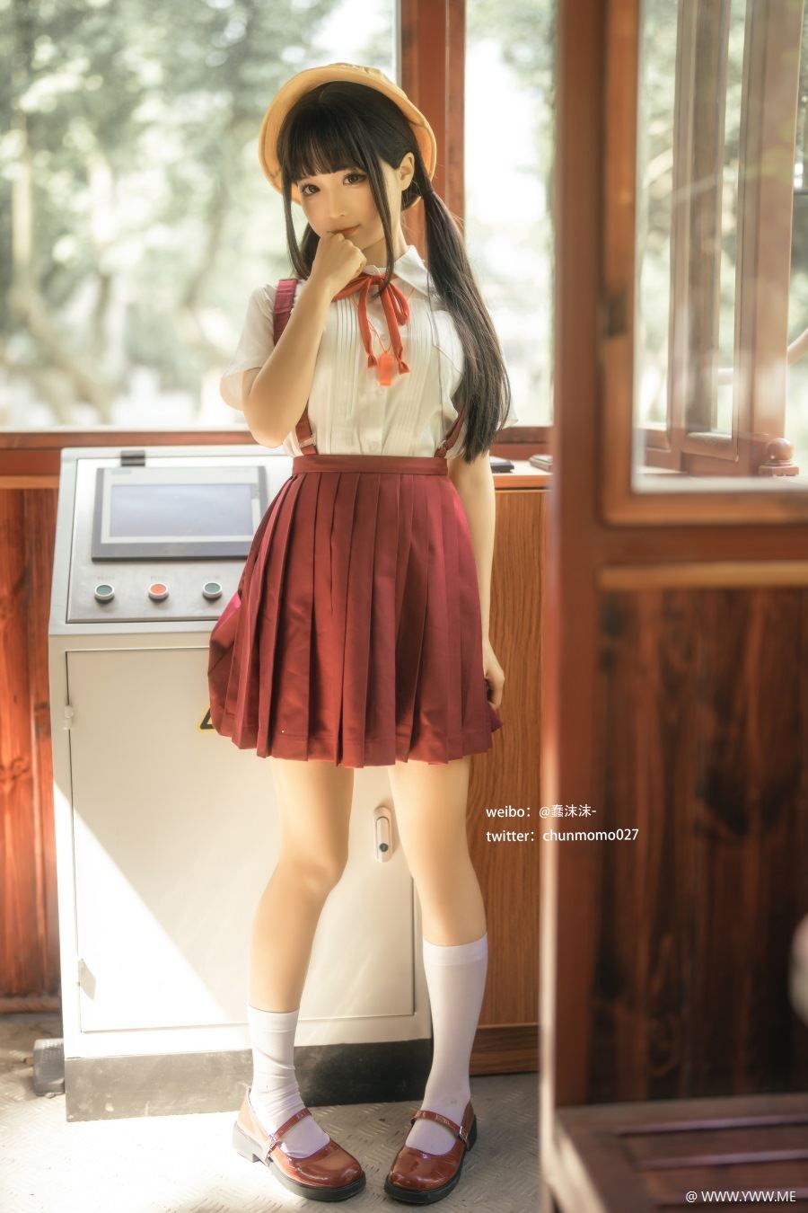 知名Coser@蠢沫沫 红火车-像素点