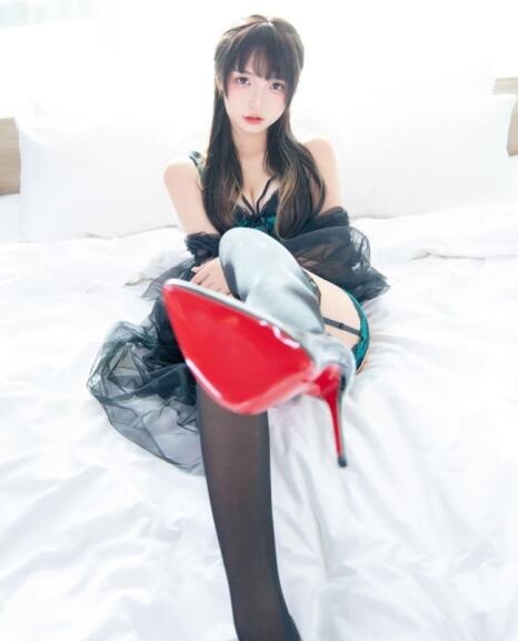 神楽坂真冬 – 绿野仙踪