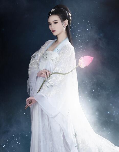 [YWW.ME] 2022.01.26 月中行 欣宝